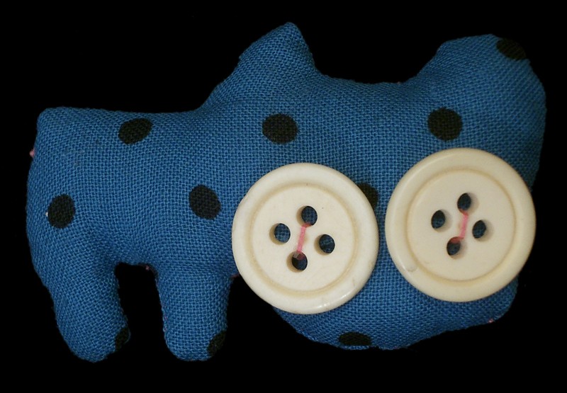 grazia b. buttoneye
