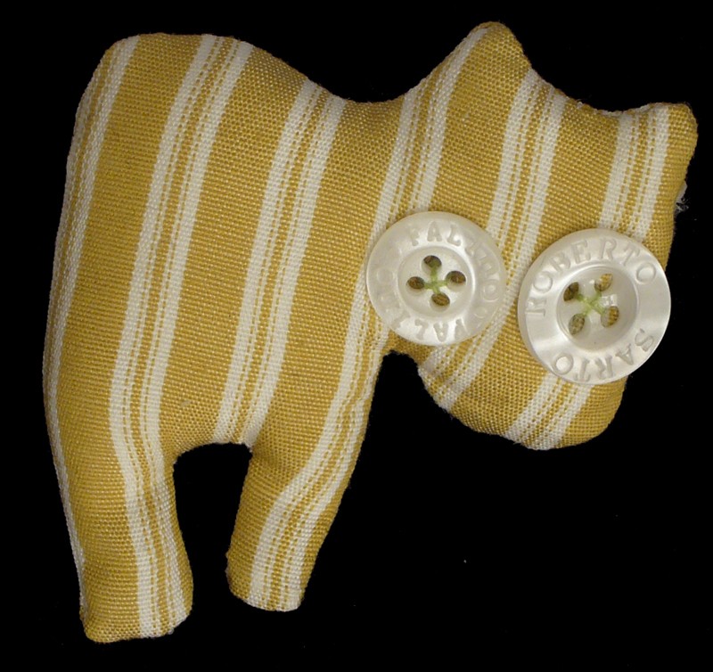 hedda b. buttoneye