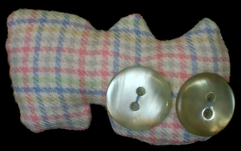 hjalmar b. buttoneye