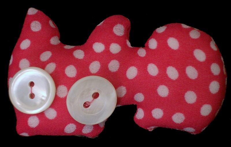 bettina b. buttoneye