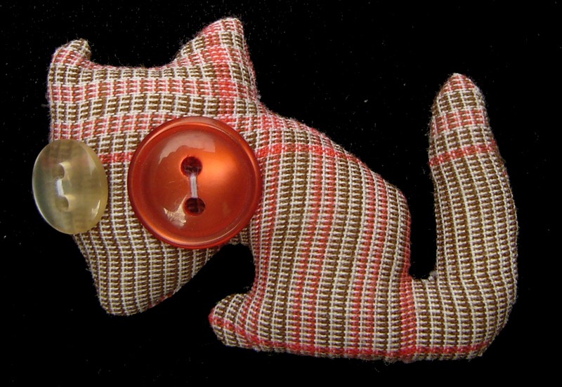amato b. buttoneye